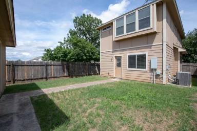 Main picture of 4523 Credo Ln