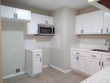 Main picture of 8938 Orchard Ave
