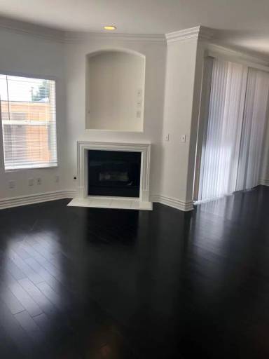 Main picture of 1322 N Curson Ave