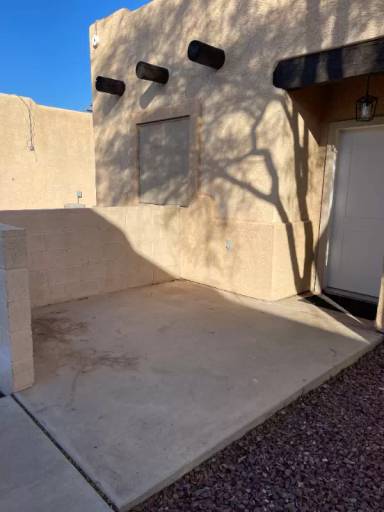 Main picture of 515 E 6th St