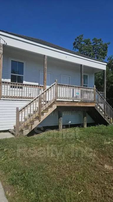 Main picture of 2323 Abundance St