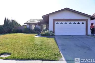 Main picture of 2039 S Grandview Ln