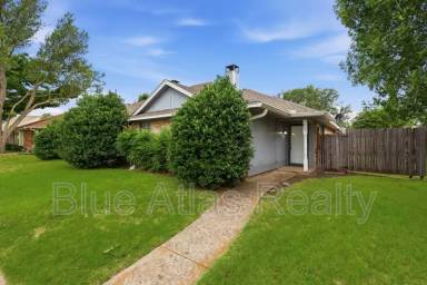 Main picture of 711 Penn Pl