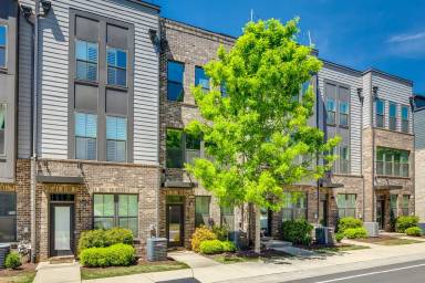 Main picture of 518 Music Hall Way