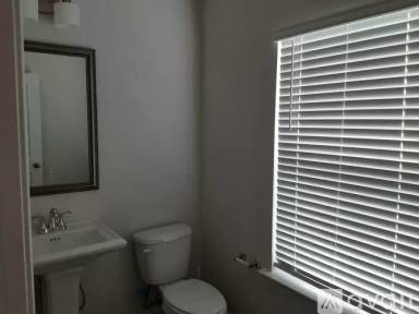Main picture of 940 Drake Grove Ln