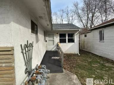 Main picture of 828 E Como Ave