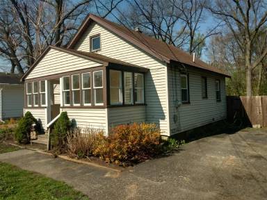 Main picture of 3245 Highgate Ave SW