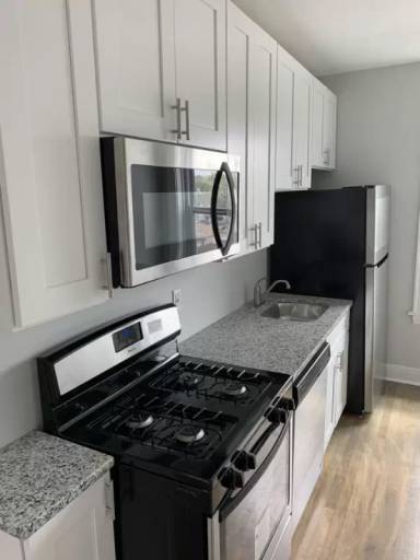 Main picture of 4740 N Lowell Ave