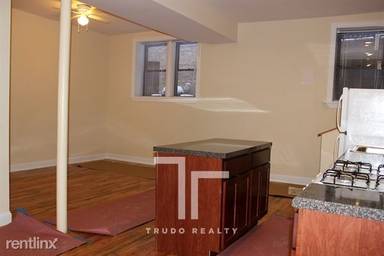 Main picture of 3517 N Racine Ave