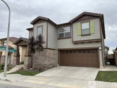 Main picture of 3692 Roadrunner Dr