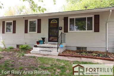 Main picture of 1060 Cedar St