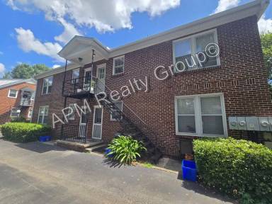 Main picture of 3411 River Dr