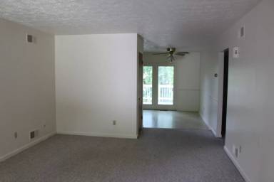 Main picture of 2992 Herrlyn Ct