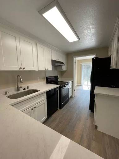 Main picture of 5162 Bolton Pl