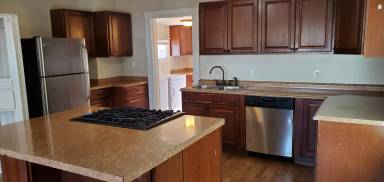 Main picture of 214 7th St