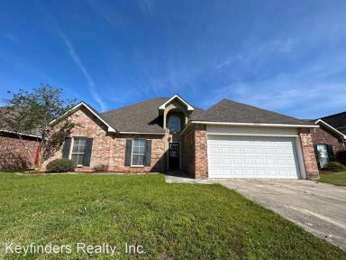 Main picture of 26435 Greenwood Dr