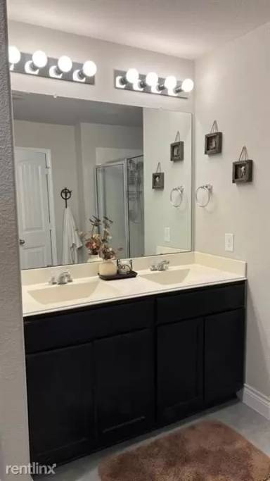 Main picture of 3026 Erickson Manor Ct