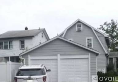 Main picture of 215 Walnut St