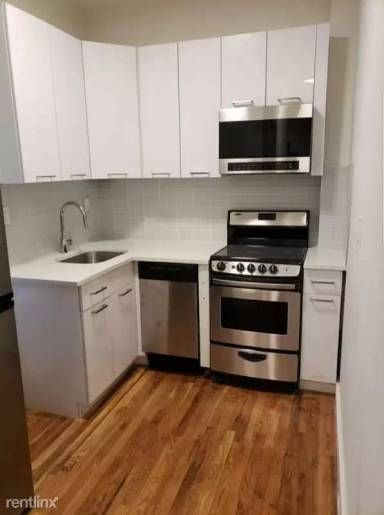 Main picture of 200 Clinton Ave