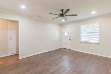 Main picture of 600-612 Riggins St