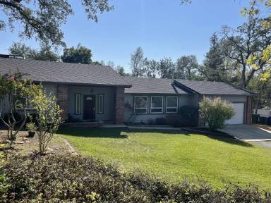 Main picture of 19217 Hollow Ln