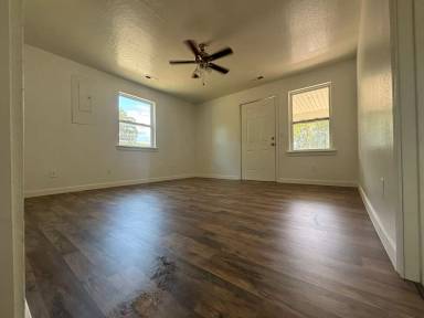 Main picture of 1707 W Florida St