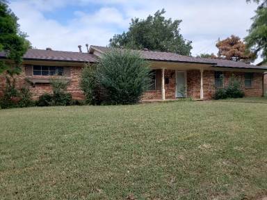 Main picture of 1129 W Havenwood Dr