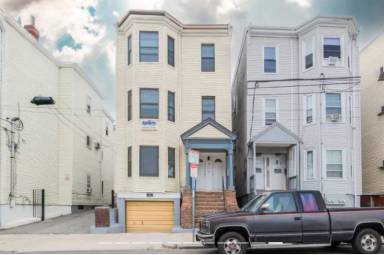 Main picture of 344 Saratoga St