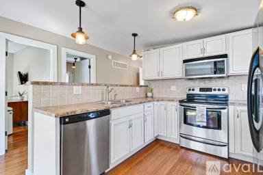 Main picture of 48 T St