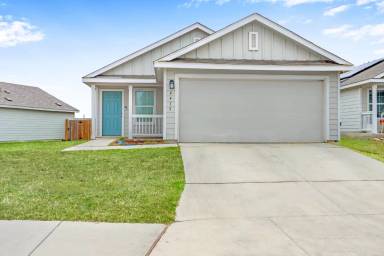 Main picture of 6415 Kemper Pl