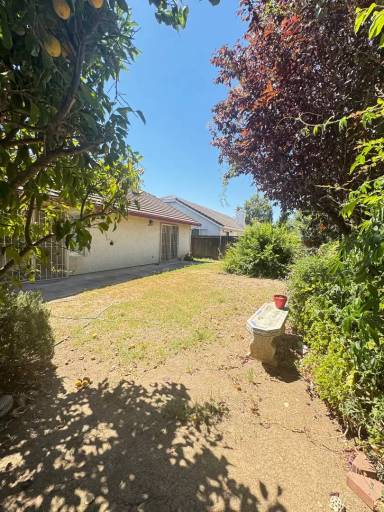 Main picture of 1747 Donald Ct