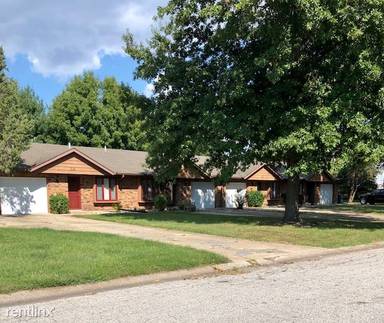 Main picture of 1 Quail Hollow Ct