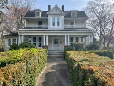 Main picture of 1402 Waughtown St