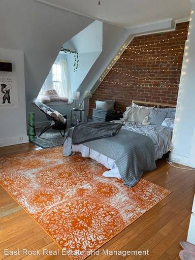 Main picture of 267 Orange St