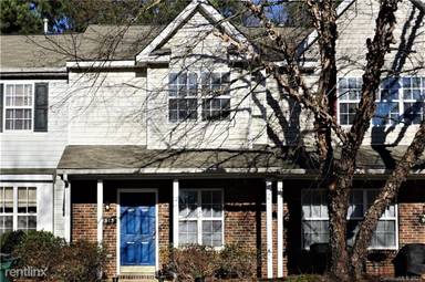 Main picture of 9521 Terrier Way