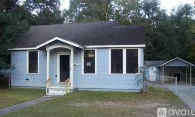 Main picture of 3740 N 38th St