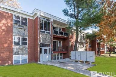 Main picture of 369 Park Ave