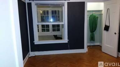Main picture of 132 N Elmwood Ave