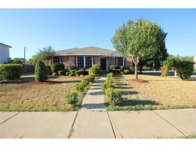 Main picture of 2982 Marquis Ln