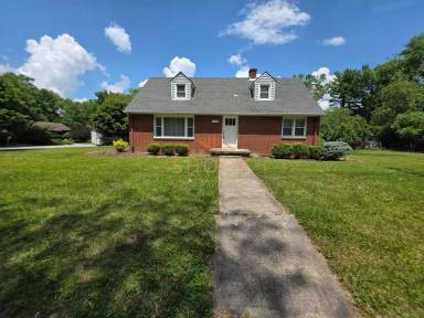 Main picture of 1010 Oakhurst Dr
