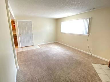Main picture of 1414 E Gibbon St