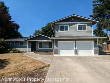 Main picture of 229 Shamrock Ct