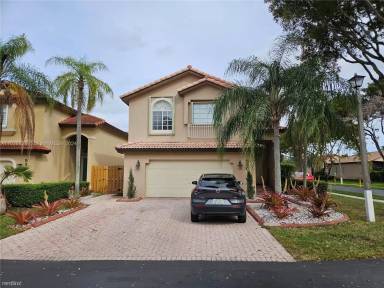 Main picture of 5201 NW 112th Pl