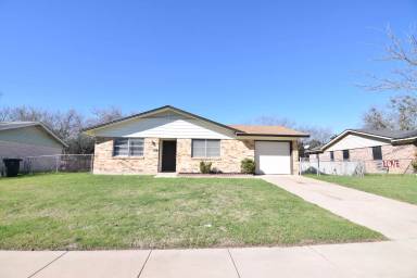 Main picture of 1819 Janis Dr