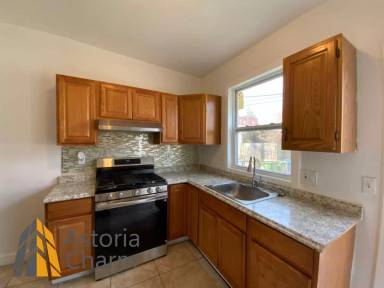 Main picture of 2606 Cecil Ave