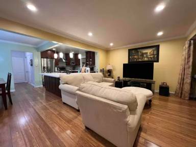 Main picture of 779 Circle Ct