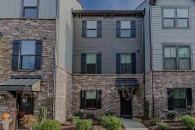 Main picture of 120 Rollins Ave