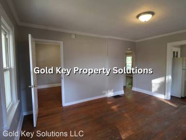 Main picture of 306 E 31st St