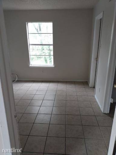 Main picture of Mayflower Apartments