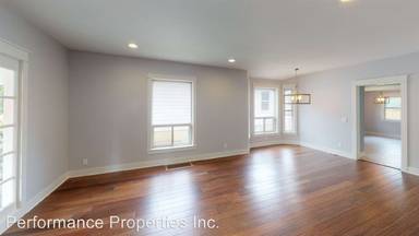 Main picture of 5417 SE Gladstone St